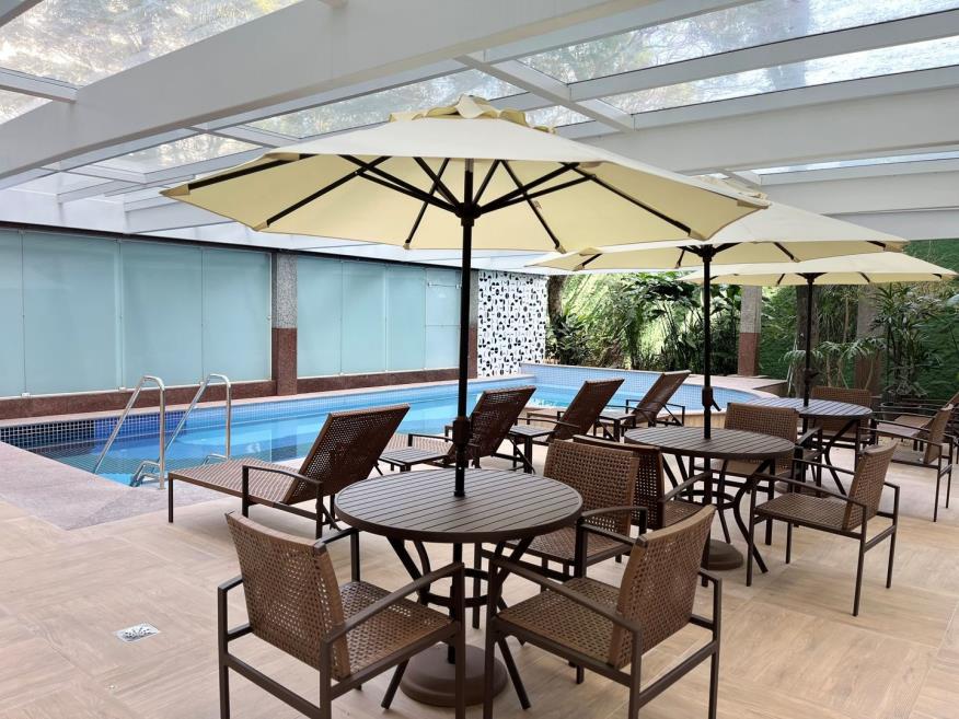 42) piscina6 omni.jpg