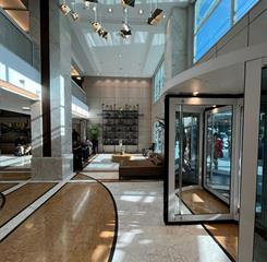 2) lobby 1 2º foto omni.jpg