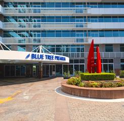 13) fachada2 omni.jpg