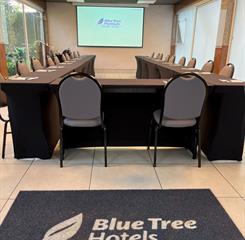 47) sala de eventos 1 exp.jpg