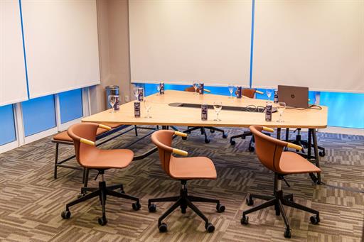 52) sala de eventos 7 exp.jpg