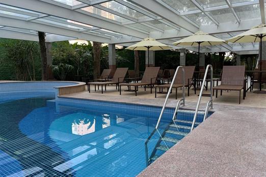 41) piscina4 omni.jpg