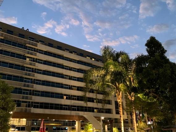 14) fachada3 exp.jpg