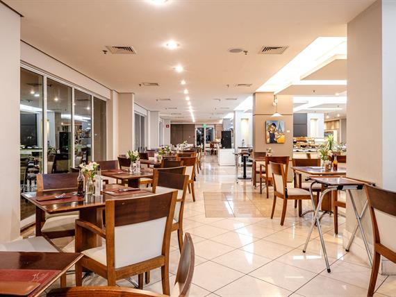 vdi restaurante 1 omn.jpg