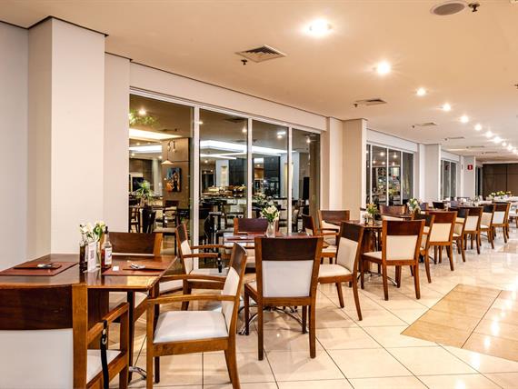 vdi restaurante 2 omn.jpg