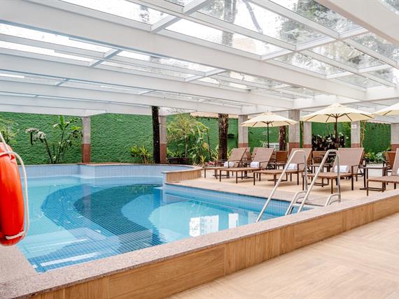 vdi piscina climatizada 1 omn.jpg