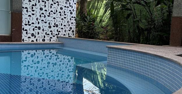 38) piscina1 omni.jpg