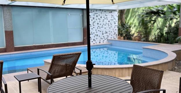 43) piscina7 omni.jpg