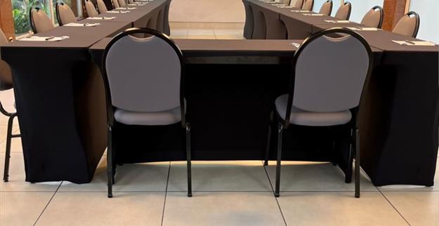 47) sala de eventos 1 exp.jpg