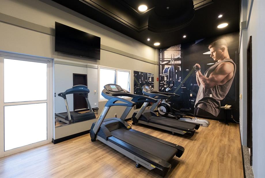 9) academia 4 omni.jpg