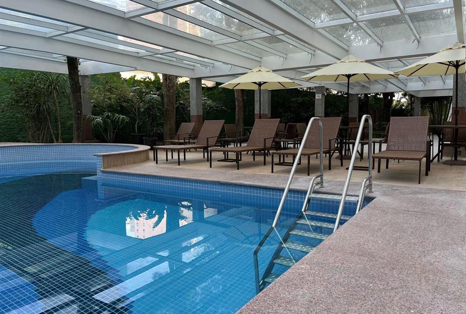 41) piscina4 omni.jpg