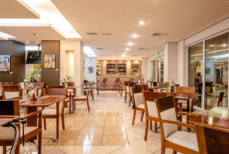 vdi restaurante 5 omn.jpg