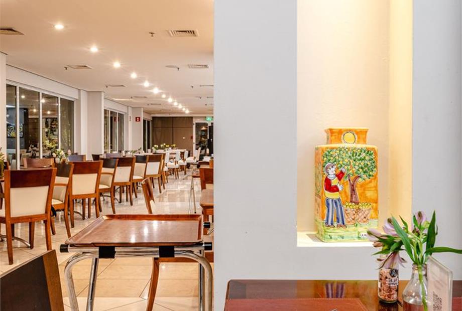 vdi restaurante 3 omn.jpg