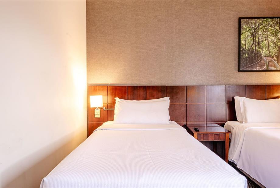 luxo twin 10 om1.jpg