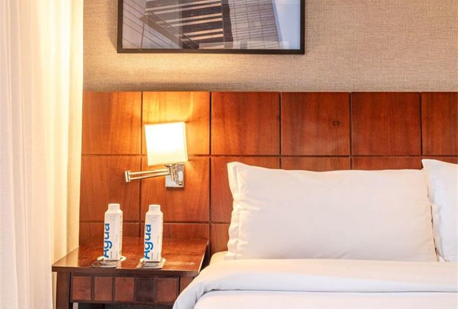 suite jr 15 omn1.jpg