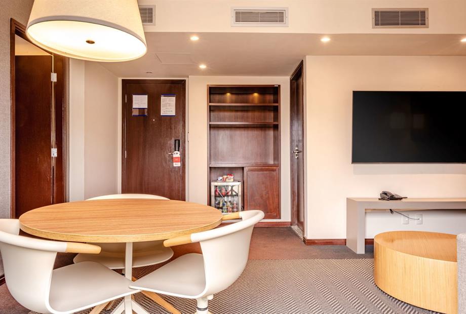 suite executiva 6 omn1.jpg