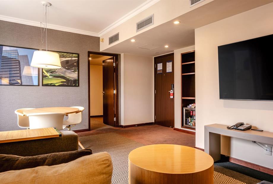 suite executiva 7 omn1.jpg