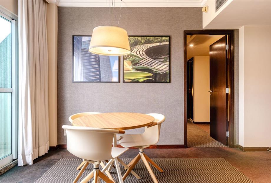 suite executiva 8 omn1.jpg