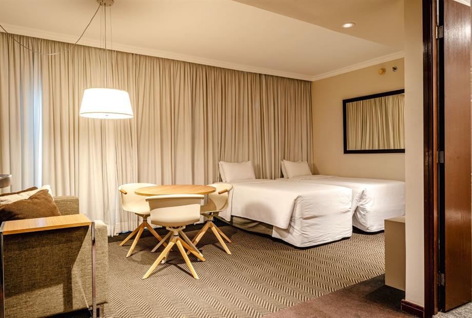 suite familia 1 omn1.jpg