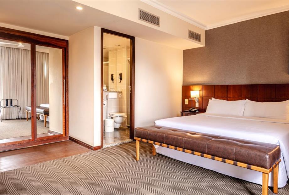 suite familia 24 omn1.jpg