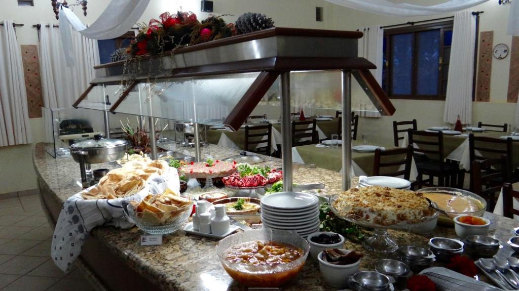 Buffet 1.jpg