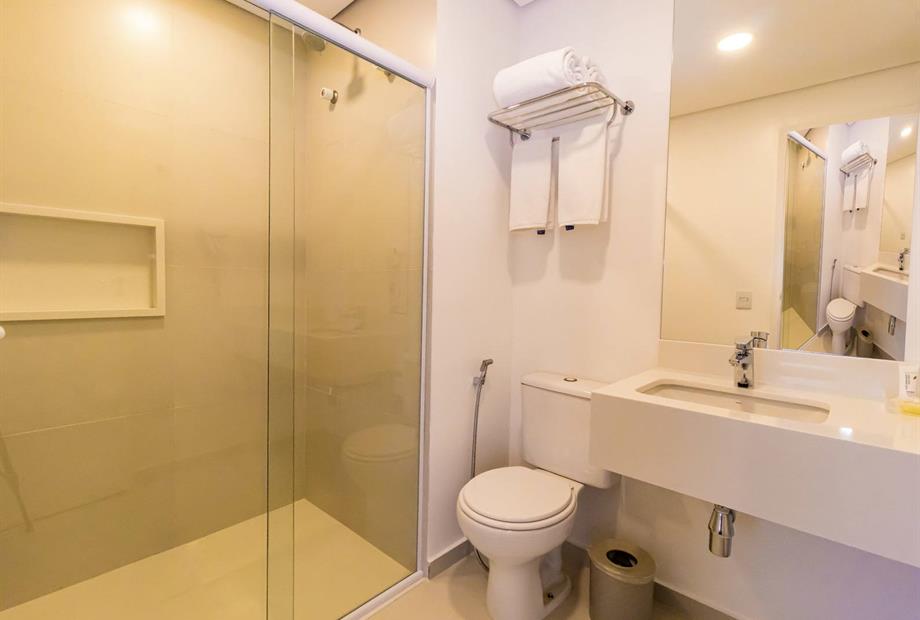 analia franco - suíte premium banheiro 2.jpeg