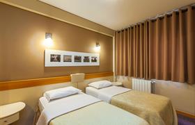 Twin Deluxe of TRI Hotel & Flat Caxias