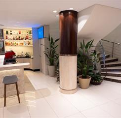 lobby om_8826.jpg