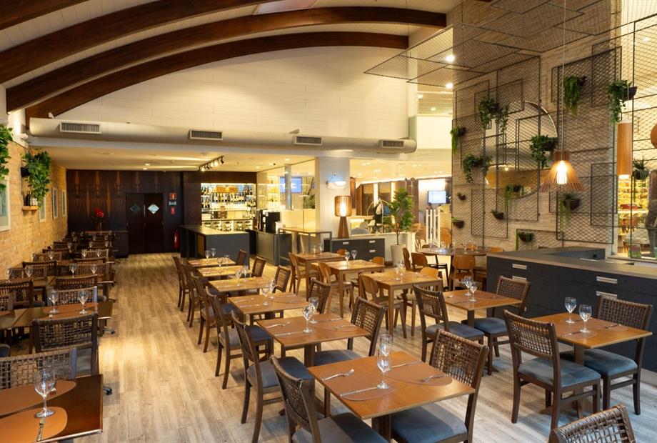 restaurante om_8890.jpg