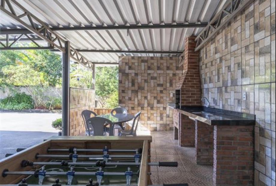 Area de lazer Serra Negra 2.JPG