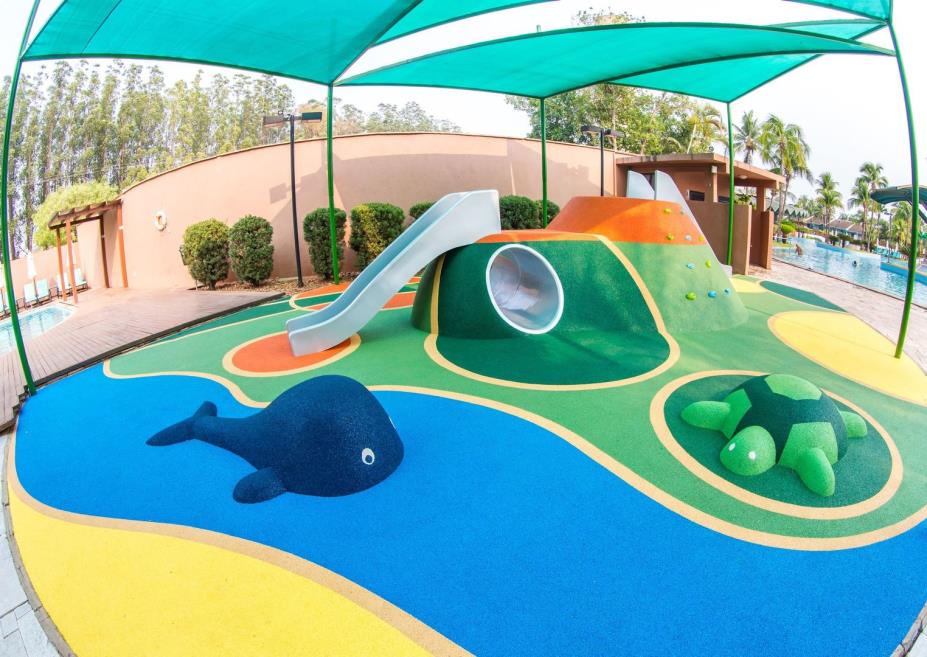 playground 3 - c.jpg