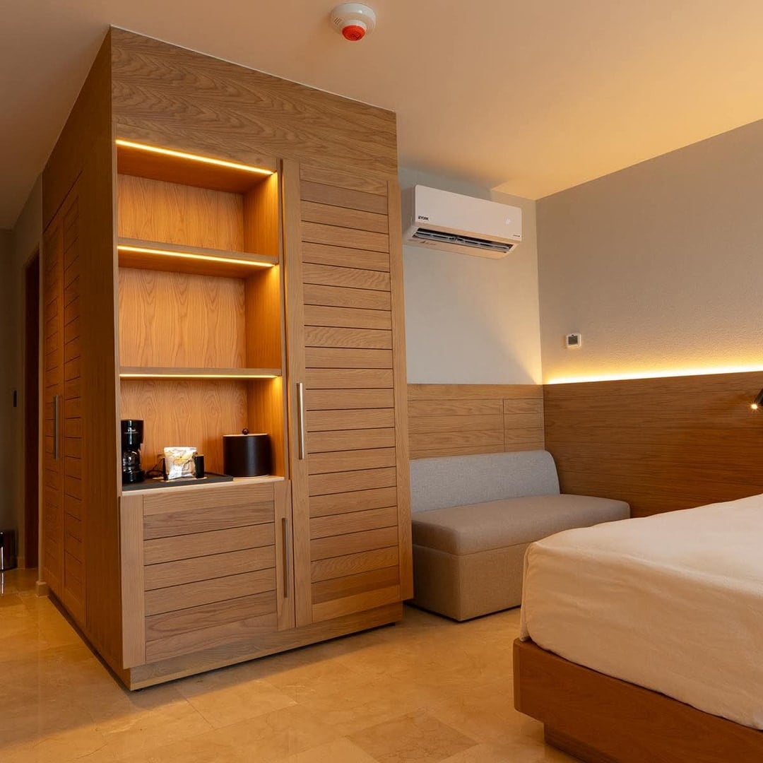 Privilege Club - 1000575216.jpg