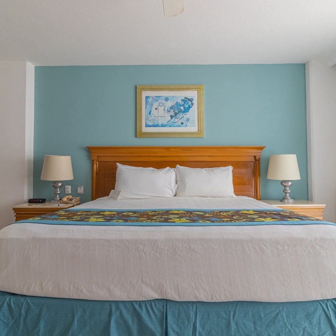 Superior Queen Bed. - 1000575234.jpg