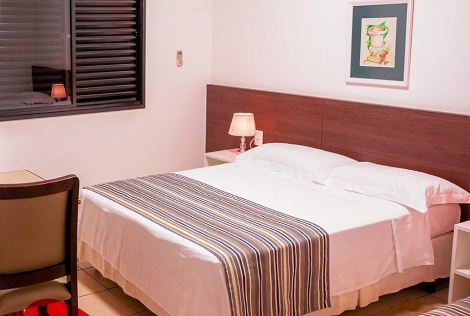 apto luxo casal e solteiro.jpg