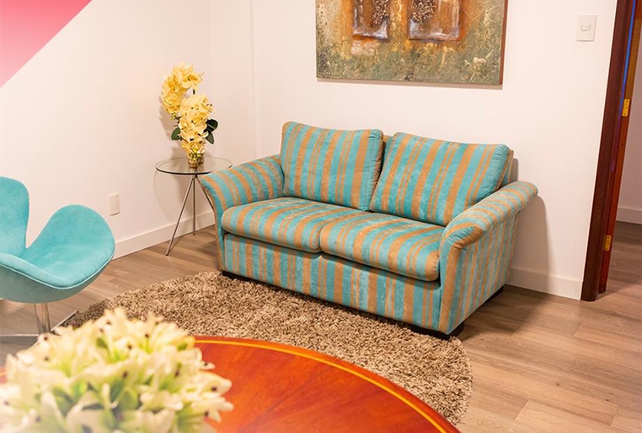 Suite Gran Luxo Sala.jpg