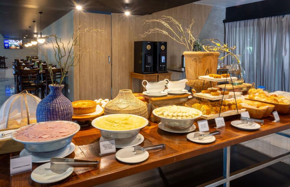restaurante 9 omn.jpg