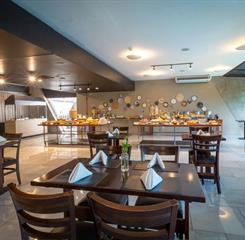 restaurante 4 omn.jpg