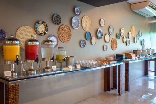 restaurante 6 omn.jpg