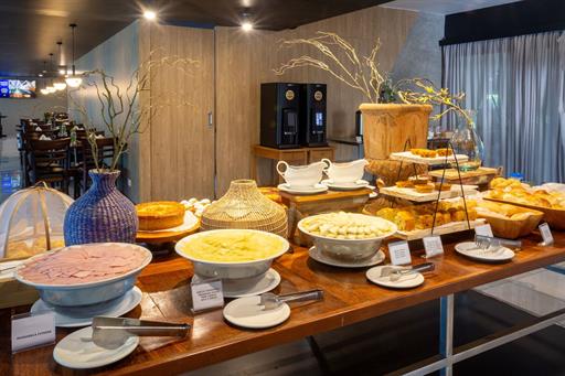 restaurante 9 omn.jpg