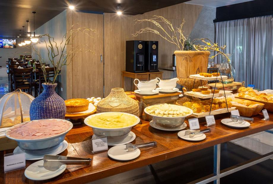 restaurante 9 omn.jpg