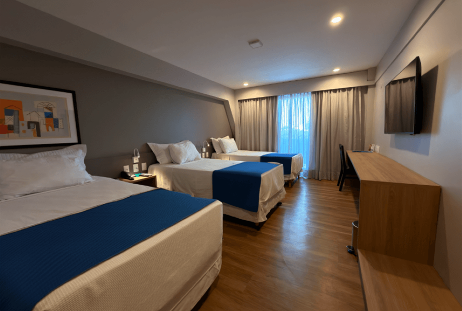 om luxo triplo 1.png