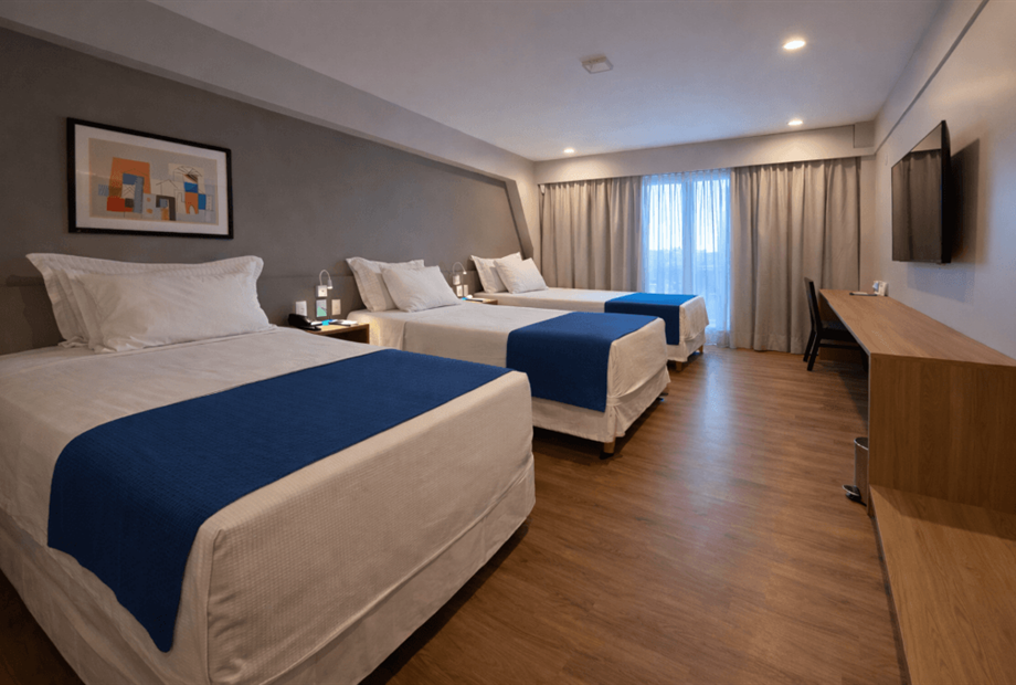 om luxo triplo 4.png