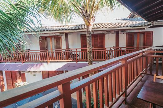 brigitte banehira 4 e varanda_easy-resize.com.jpg