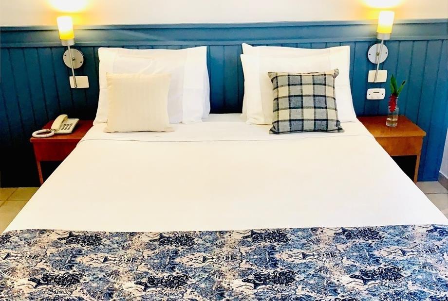 Junior 4_Easy-Resize.com.jpg