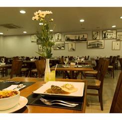 MESA E SALAO NOVA.jpg