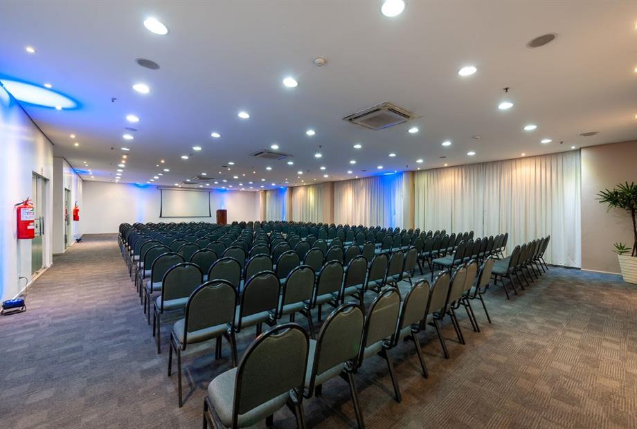 om sala vitória régia.jpg