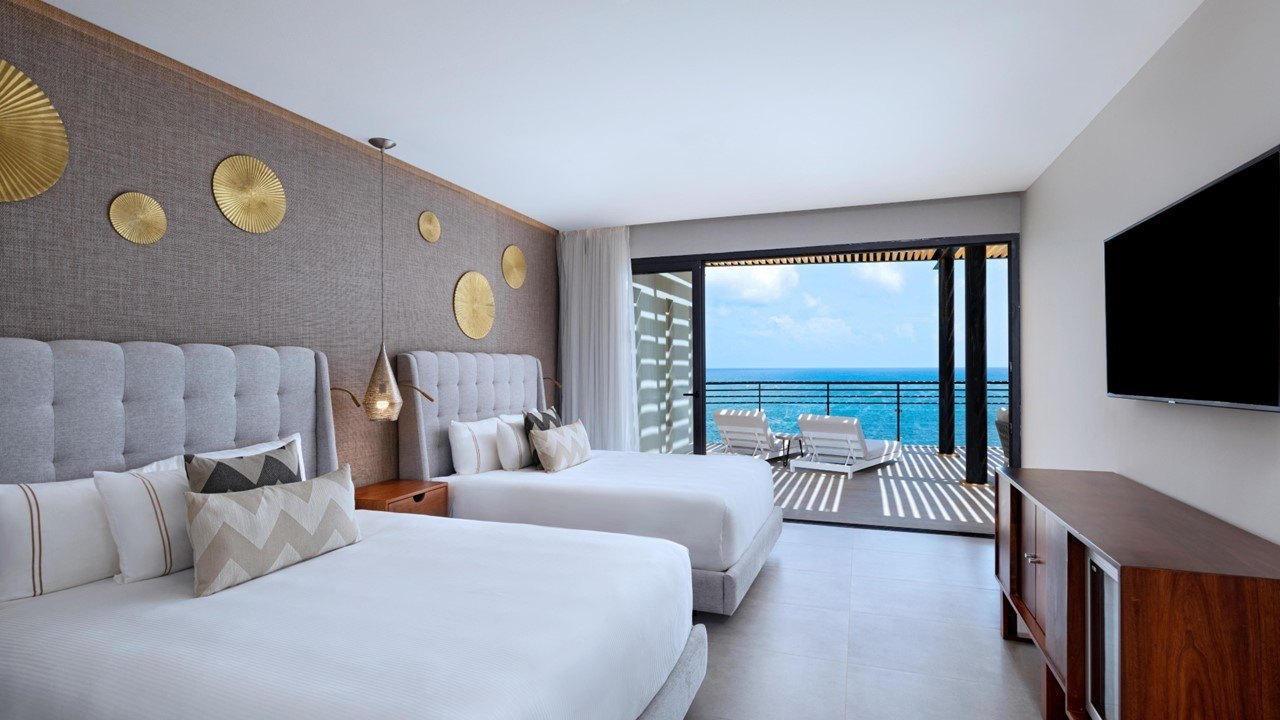 Epic Three Bedroom Oceanfront Resort Residence - diapositiva4.jpg