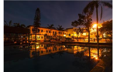 FRENTE HOTEL