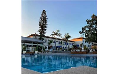 FRENTE DO HOTEL