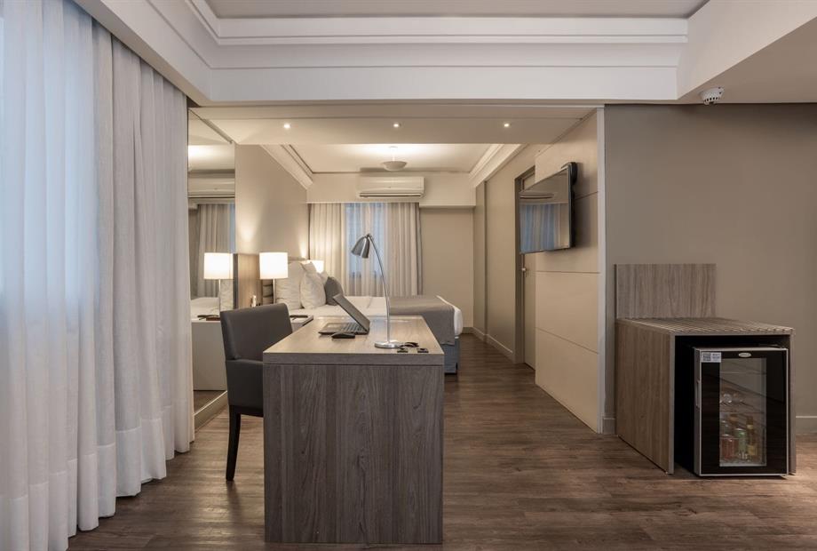 om suite jr casal 4.jpg